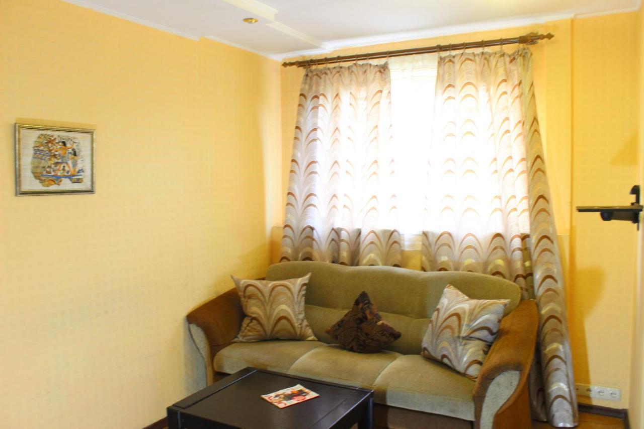 Two-Room Apartment Metro Levada 카리프 외부 사진